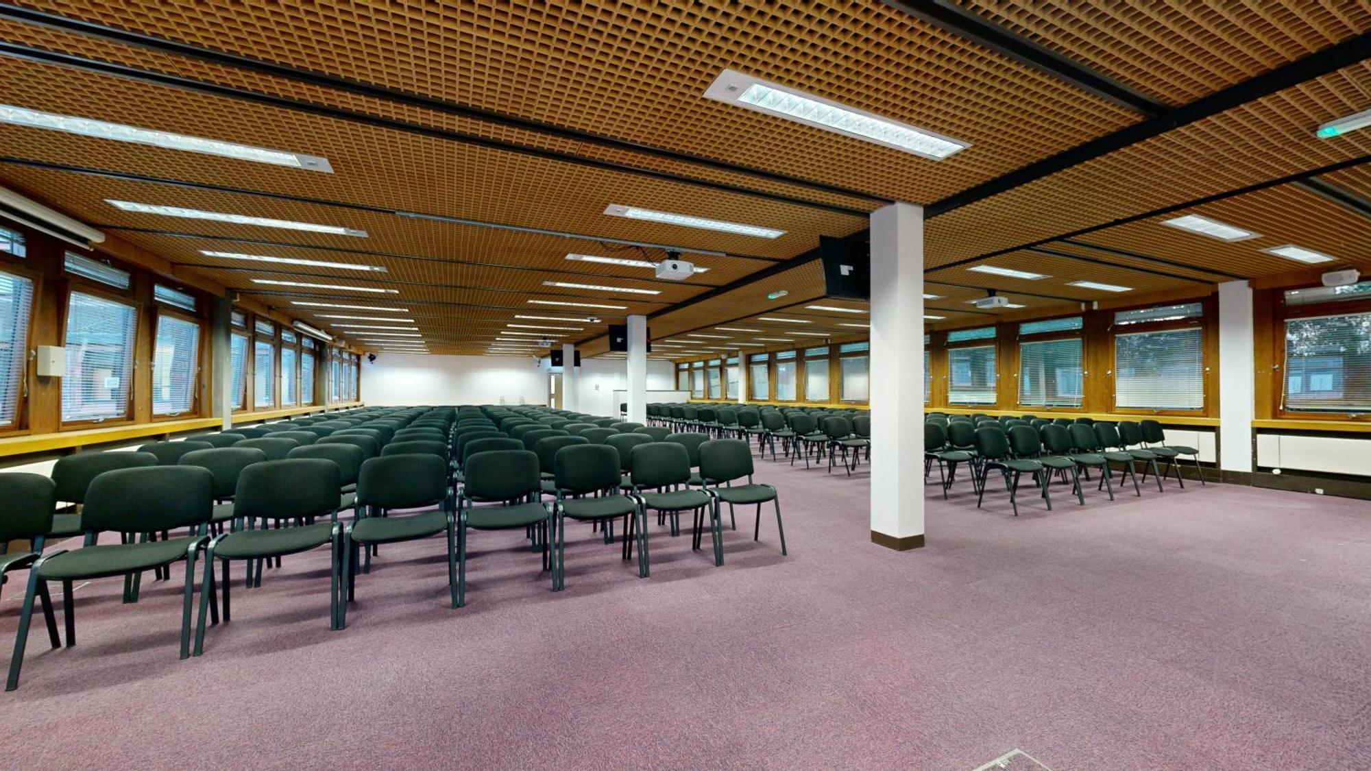 Hotel Yarnfield Park Training And Conference Centre Stone  Zewnętrze zdjęcie