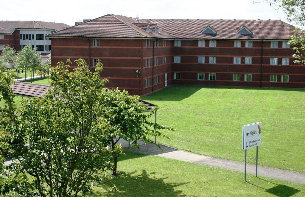 Hotel Yarnfield Park Training And Conference Centre Stone  Zewnętrze zdjęcie